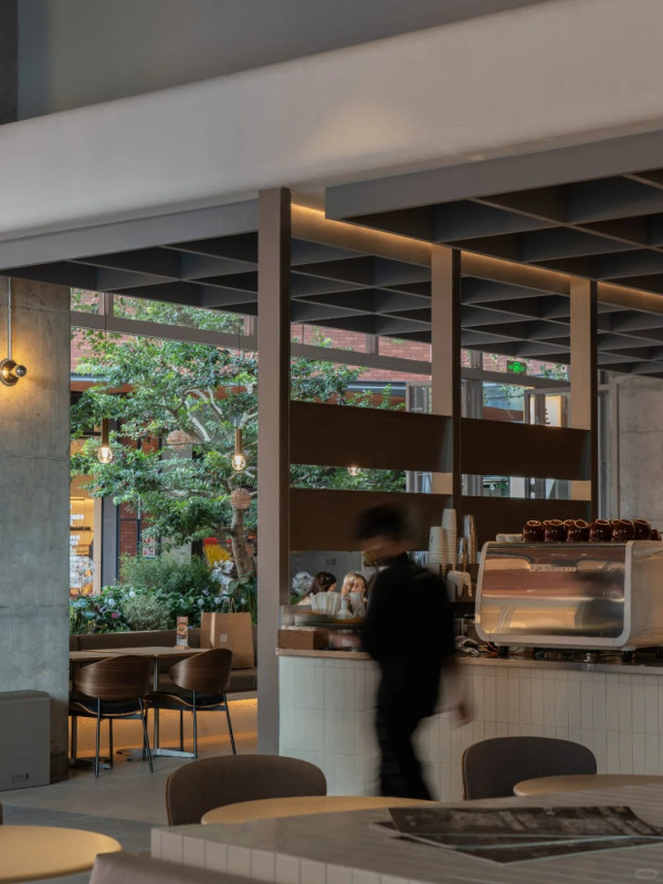 深圳文青風打卡必去咖啡廳農畉 必吃大蝦意大利粉/爆汁牛肉漢堡/布丁提拉米蘇 