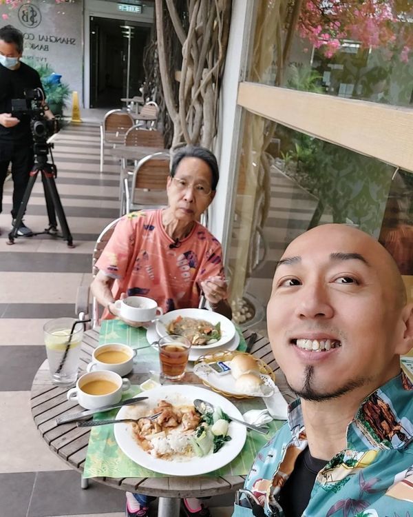 無綫綠葉邵卓堯長居內地農村 貼地燒柴煮雞 遇第二春獲祝福 