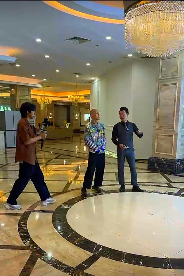 無綫綠葉邵卓堯長居內地農村 貼地燒柴煮雞 遇第二春獲祝福 