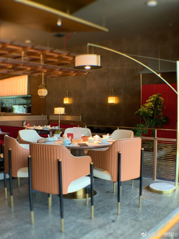 深圳平民價必吃沉浸式川菜餐廳卿棠·府筵川 招牌水煮魚/口水雞/麻婆豆腐/紅糖糍粑 