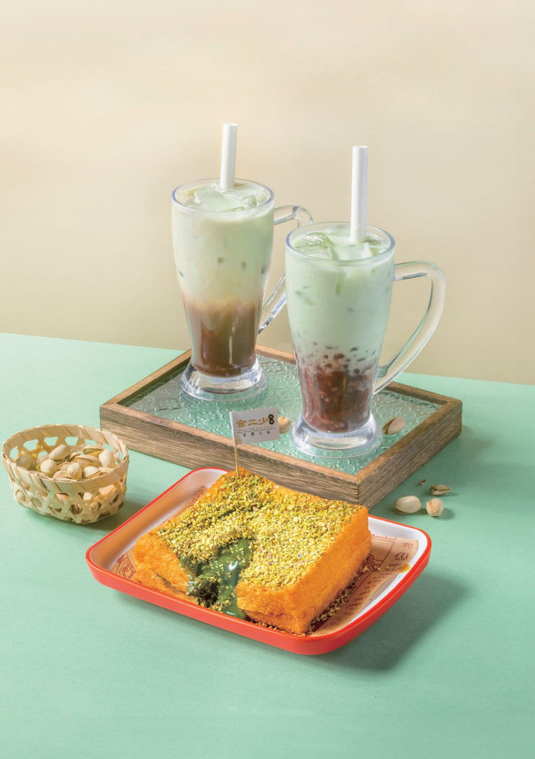 尖沙咀冰室爆漿開心果西多士 同場加映阿華田開心果/開心果紅豆冰