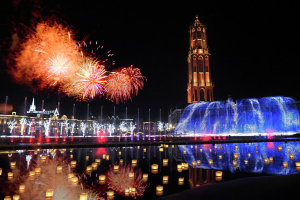 九州豪斯登堡煙火(圖片來源:Facebook@ハウステンボス / HUIS TEN BOSCH) 九州豪斯登堡煙火(圖片來源:Facebook@ハウステンボス / HUIS TEN BOSCH)