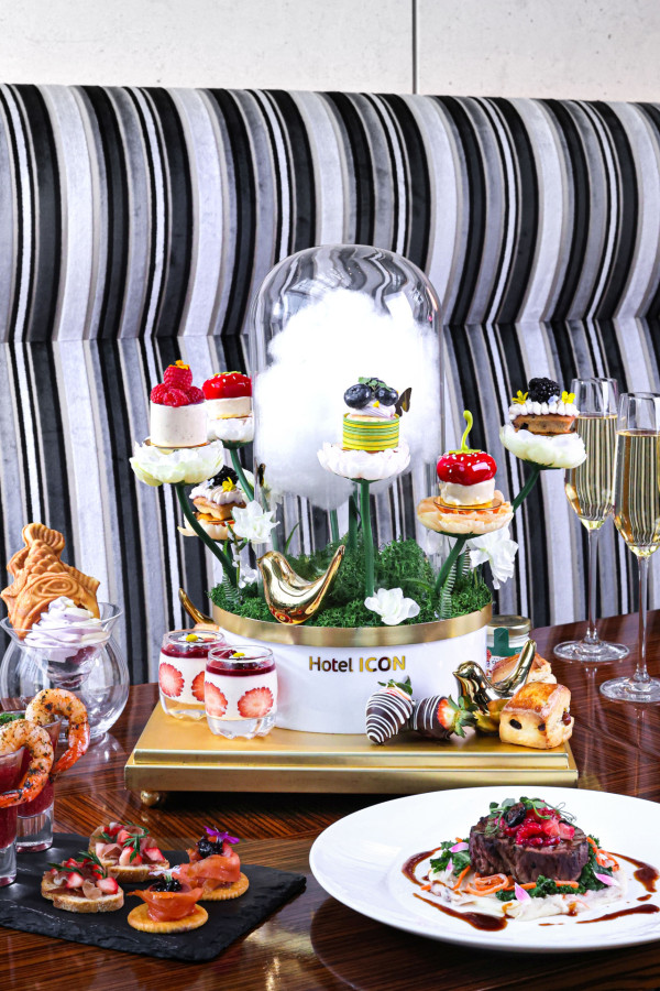 Hotel ICON唯港薈「鳥語花韻果香三道菜下午茶」 烤牛柳／紅莓慢煮雞／荔枝年輪蛋糕