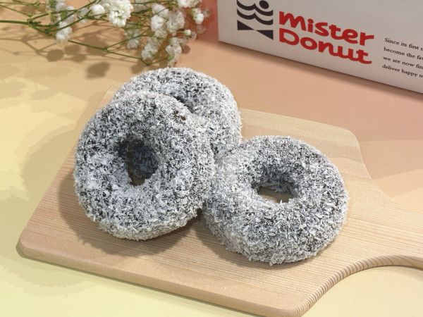 Mister Donut香港店新品率先睇！限定$20雪花椰絲朱古力冬甩