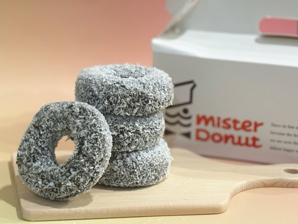 Mister Donut香港店新品率先睇！限定$20雪花椰絲朱古力冬甩