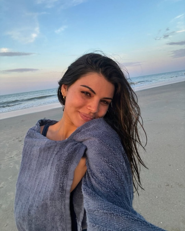 機師表白美女KOL！餐紙留一句英文勁浪漫！寫漏1點結局大反轉！ 