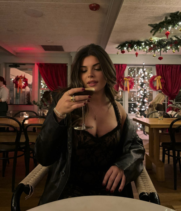 機師表白美女KOL！餐紙留一句英文勁浪漫！寫漏1點結局大反轉！ 