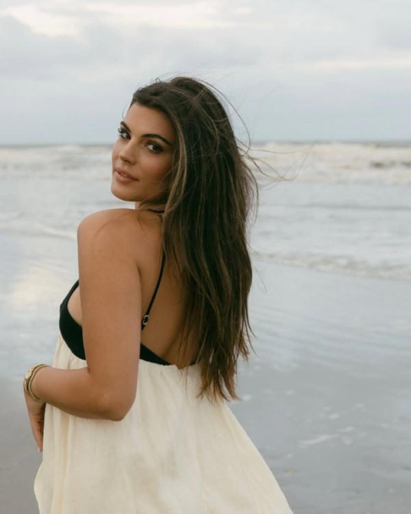 機師表白美女KOL！餐紙留一句英文勁浪漫！寫漏1點結局大反轉！ 