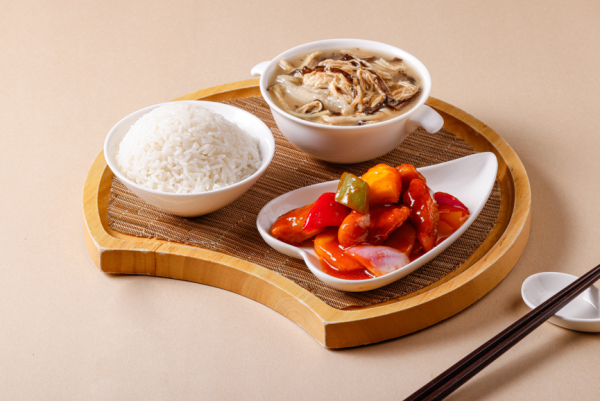 買2送1！柏寧酒店PLAYT x 蛇王芬蛇肉自助餐 任食太史五蛇羹／泰式蛇碌／蛇絲龍躉