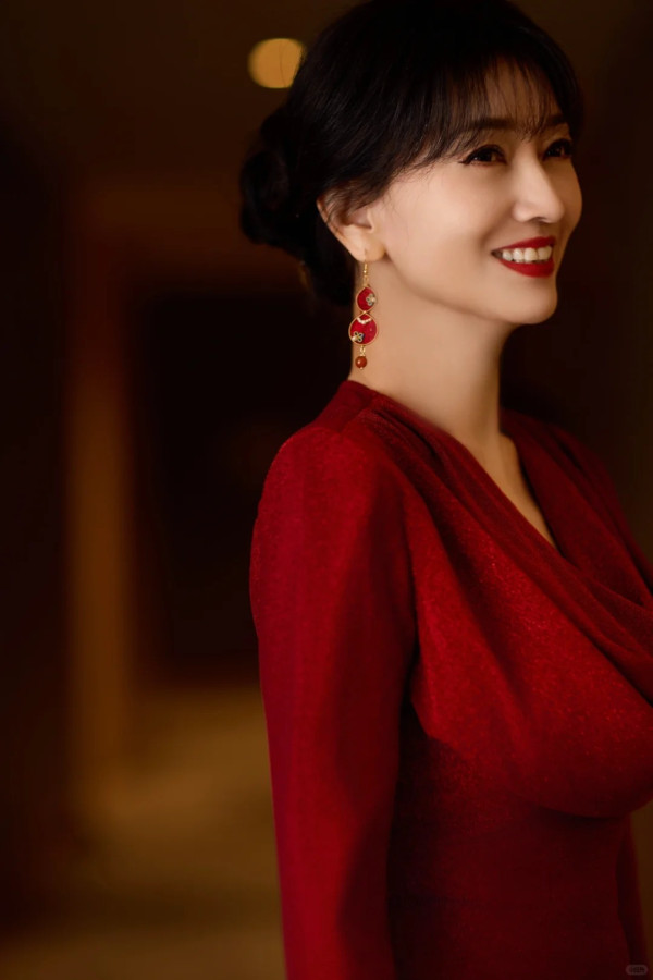 網民機場偶遇TVB最美凍齡花旦! 1理由竟行禮遇通道!生圖狀態惹熱議