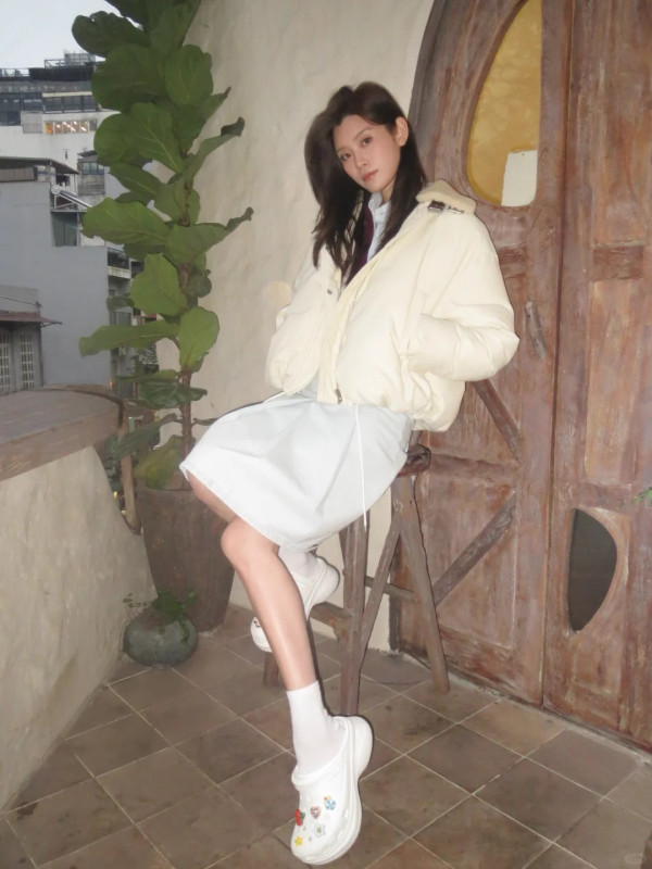 奚夢瑤孖奶奶行街1細節揭真實關係！獲梁安琪贈46億禮！身上Hermès成焦點 