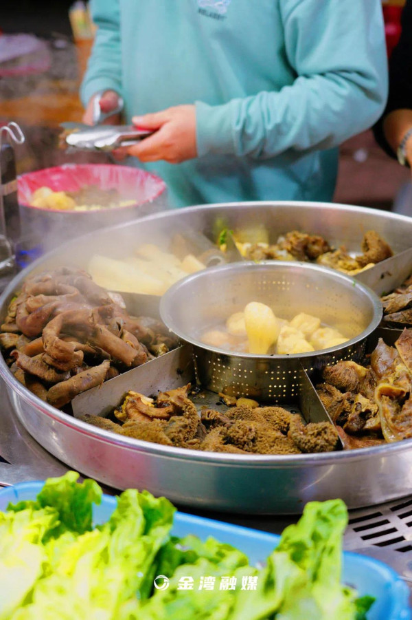 珠海科技學院南門夜市（圖片來源：珠海金灣微信公眾號）