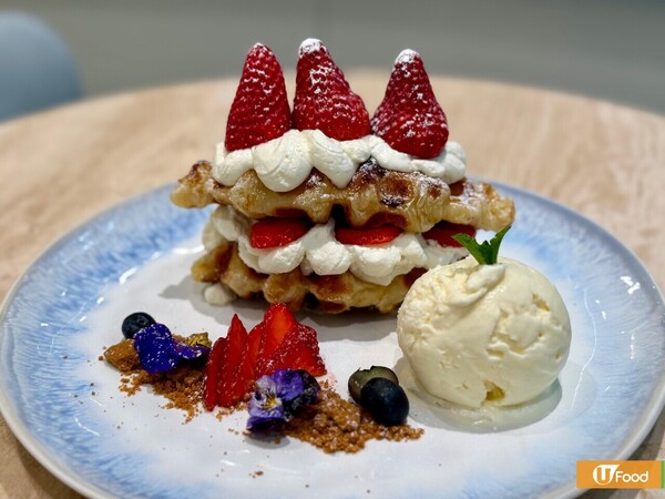 全日免收加一！灣仔清新打卡淺藍白咖啡店  鵝肝菠蘿包／奶茶焦糖燉蛋／明太子蟹肉意粉