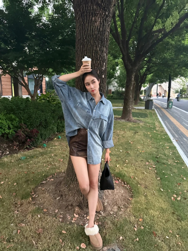 賭王四房千金何超欣激罕性感現身！胸前露深溝晒「禾稈冚珍珠」極品身材