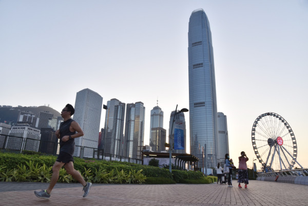 難哄香港取景打卡攻略｜浪漫打卡新熱點12個！最好喝奶茶檔巨星也幫襯