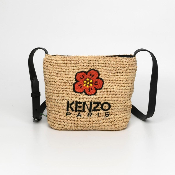 KENZO，原價：$3,900，折後價：$390 (90% OFF) 。