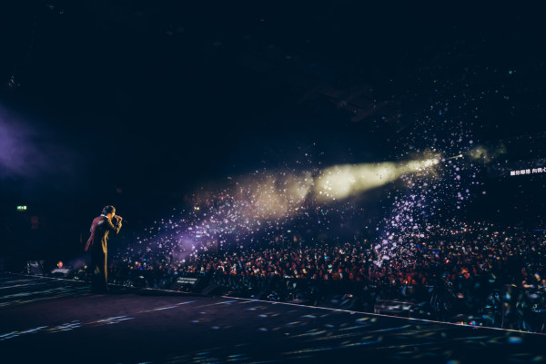 Ian陳卓賢首次倫敦開個唱化身「眼淚王子」冧粉絲！穿樹熊裝賣萌公布下站登陸澳洲 