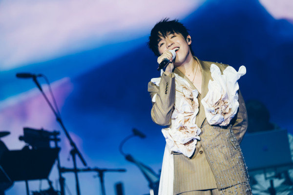 Ian陳卓賢首次倫敦開個唱化身「眼淚王子」冧粉絲！穿樹熊裝賣萌公布下站登陸澳洲 