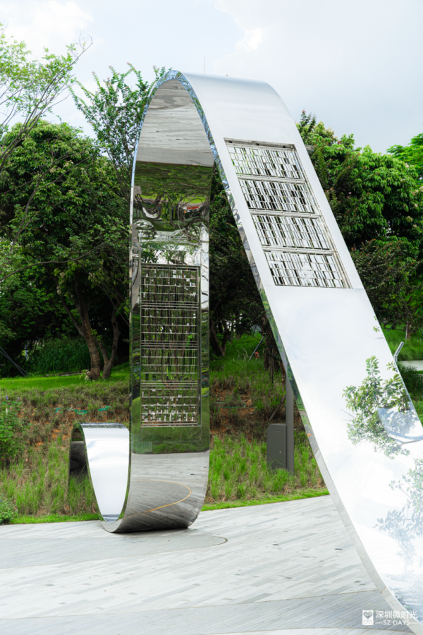 深圳最大城市公園！光明新地標 巨無霸飛碟 絕美天空之鏡 360°觀景台飽覽城市風光 