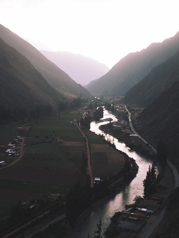 梁芷珮秘魯懸崖酒店浸浴成就解鎖 400米高酒店盡覽美景 想入住要有呢種技能？ 