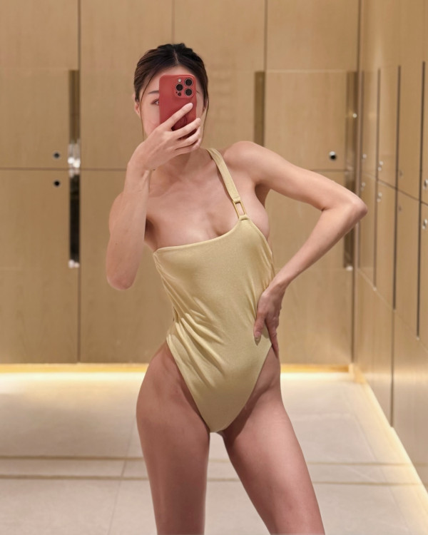 黃心穎二家姐黃心妙IG狂曬火辣相 弗爆身材超吸睛 瘋狂突破性感尺度！ 