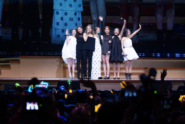 Cookies再合體｜傅穎缺席鄧麗欣演唱會 Theresa近年移居內地 近況曝光 