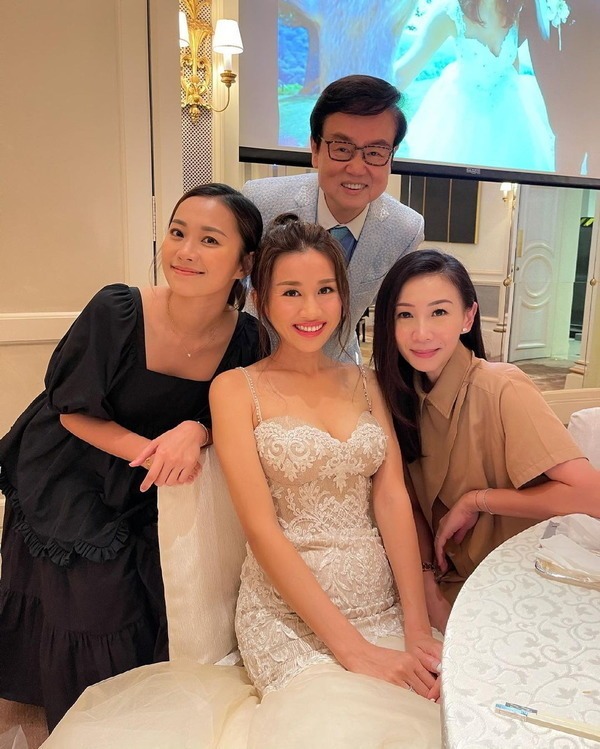 Cookies再合體｜傅穎缺席鄧麗欣演唱會 Theresa近年移居內地 近況曝光 