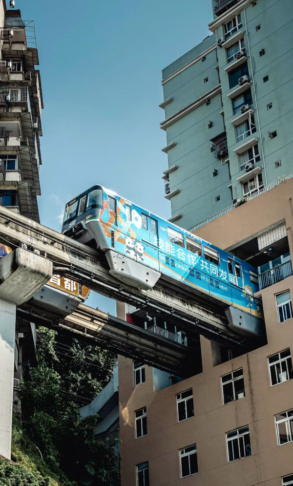 重慶旅遊10大必去特色景點 洪崖洞夜景、 世界文化遺產大足石刻、李子壩輕軌 