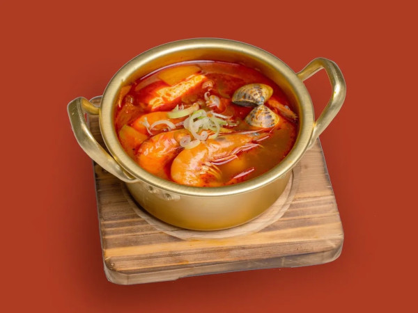 深圳皇庭廣場一日遊｜福田口岸4分鐘直達！10間人氣餐廳、泰式按摩、夾公仔推介 