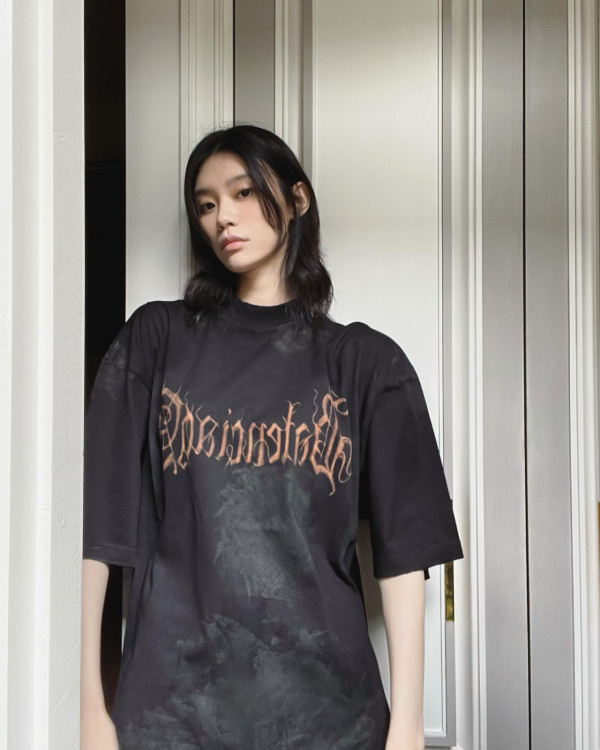 52歲不老香港女神被空姐求合照 毫無歲月痕跡 大讚1舉動超親民 