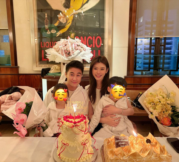 52歲不老香港女神被空姐求合照 毫無歲月痕跡 大讚1舉動超親民 