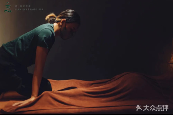 深圳皇庭廣場一日遊|福田口岸4分鐘直達!10間人氣餐廳、泰式按摩、夾公仔推介