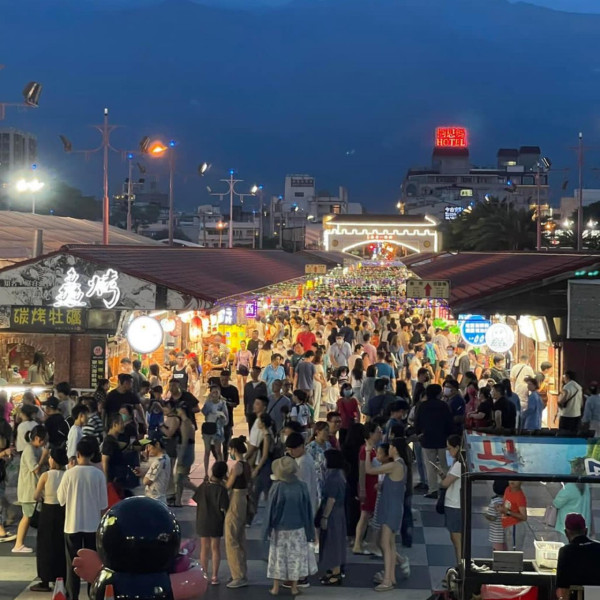 台灣花蓮景點 東大門夜市（圖片來源：Facebook@花蓮東大門國際觀光夜市）