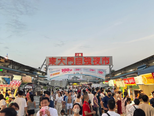 台灣花蓮景點 東大門夜市（圖片來源：Facebook@花蓮東大門國際觀光夜市）