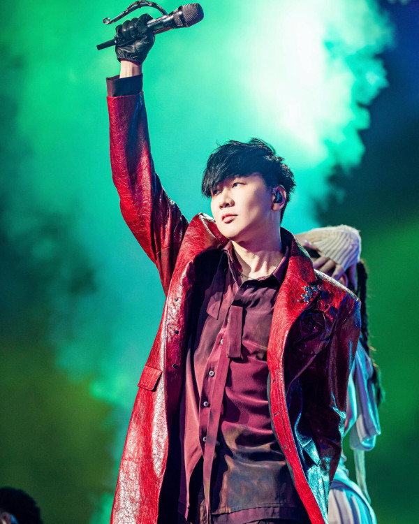 林俊傑台灣演唱會2025搶票攻略｜JJ六月台北大巨蛋辦2場！附票價/購票連結/經典歌 