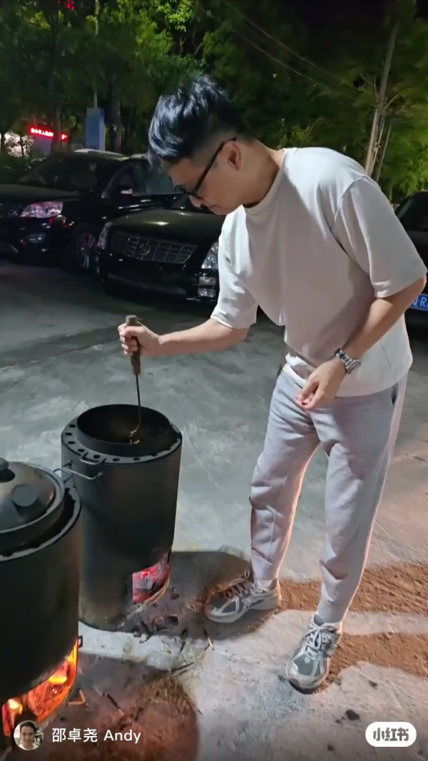 網民偶遇前TVB靚仔藝人蔡子健 大讚友善沒有架子 現轉行於理工大學做講師