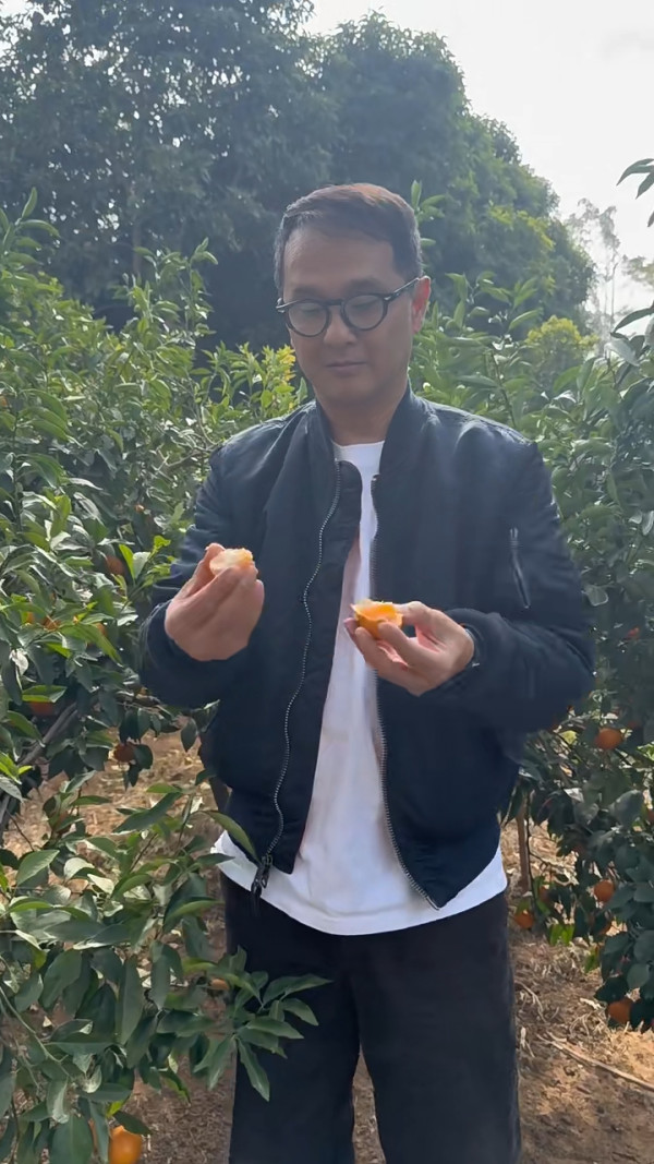 網民偶遇前TVB靚仔藝人蔡子健 大讚友善沒有架子 現轉行於理工大學做講師