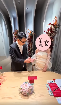 網民偶遇前TVB靚仔藝人蔡子健 大讚友善沒有架子 現轉行於理工大學做講師