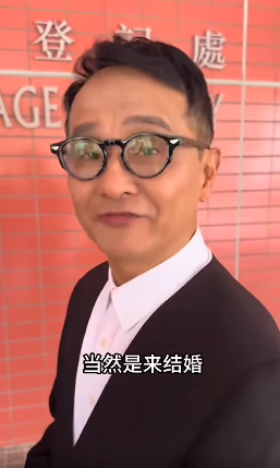 網民偶遇前TVB靚仔藝人蔡子健 大讚友善沒有架子 現轉行於理工大學做講師