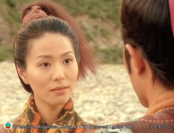 《愛回家》一姐滕麗名內地登台被指似陶大宇 魔性歌聲配霸氣台型引網民熱議:有武功