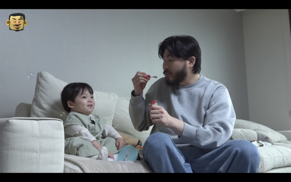 韓國超萌2歲BB封「迷你車銀優」！上節目展超強綜藝感！ 