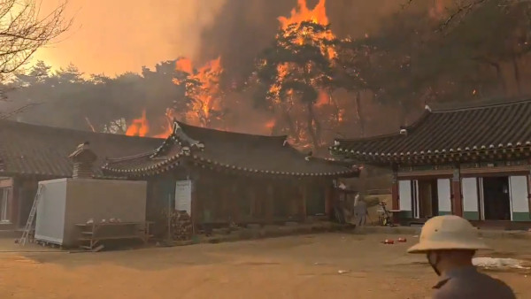 遊韓注意｜韓國各地山火持續 至少4名消防員殉職 有千年古寺被燒毀 