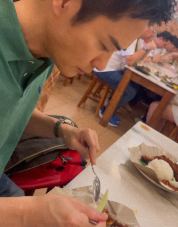 陳凱琳夫妻馬來西亞合體放閃 著全身透視晚裝 鄭嘉穎化身跟得老公 