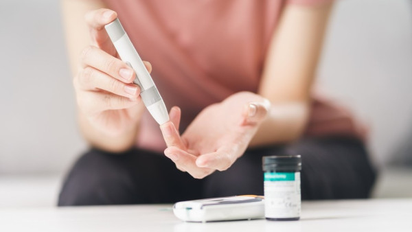 降血糖神器！餐前食醋有助控制血糖食用份量多少？營業師指配澱粉食物有效