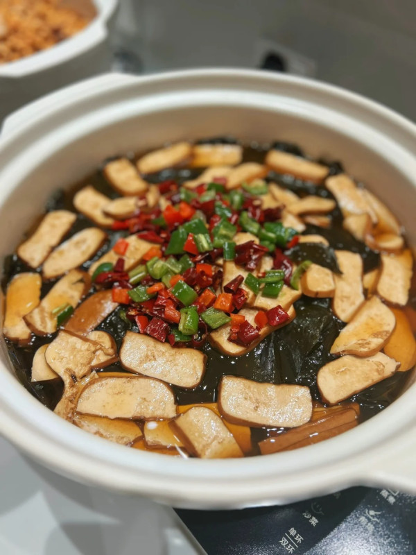 素滿香·全民食養自助(圖片來源:小紅書@四月照相館) 素滿香·全民食養自助(圖片來源:小紅書@四月照相館)