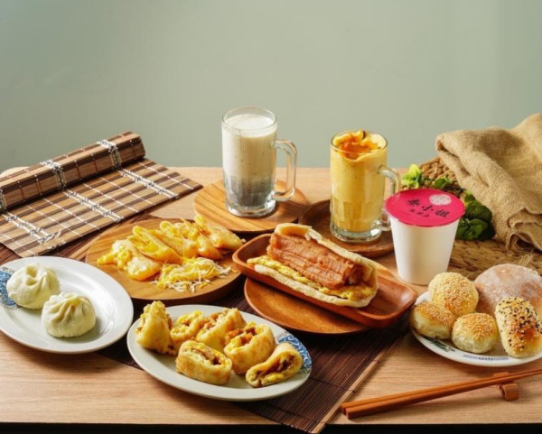 台北早餐豆漿店10間推薦！人氣阜杭豆漿＋脆皮蛋餅＋15cm爆餡饅頭 