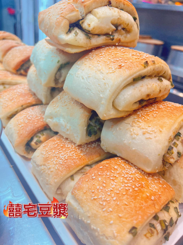 台北早餐豆漿店10間推薦！人氣阜杭豆漿＋脆皮蛋餅＋15cm爆餡饅頭 