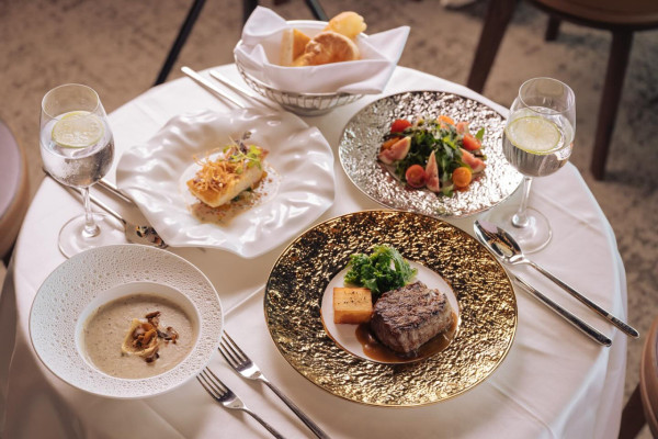 台北101逾10間餐廳美食推薦！高空自助餐/全球最佳咖啡廳/日本生吐司 