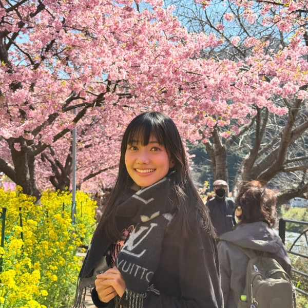 石修新抱林佑蔚遊布吉大晒火辣美照 曾為有線主播 已生一胎作風依然大膽