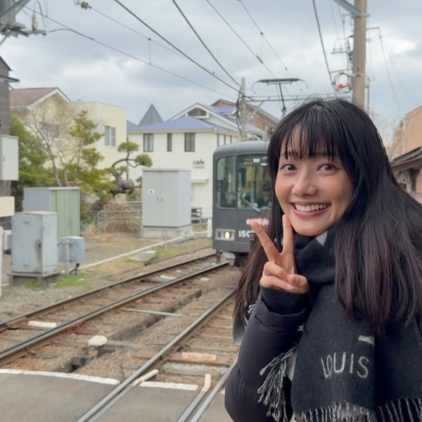 石修新抱林佑蔚遊布吉大晒火辣美照 曾為有線主播 已生一胎作風依然大膽